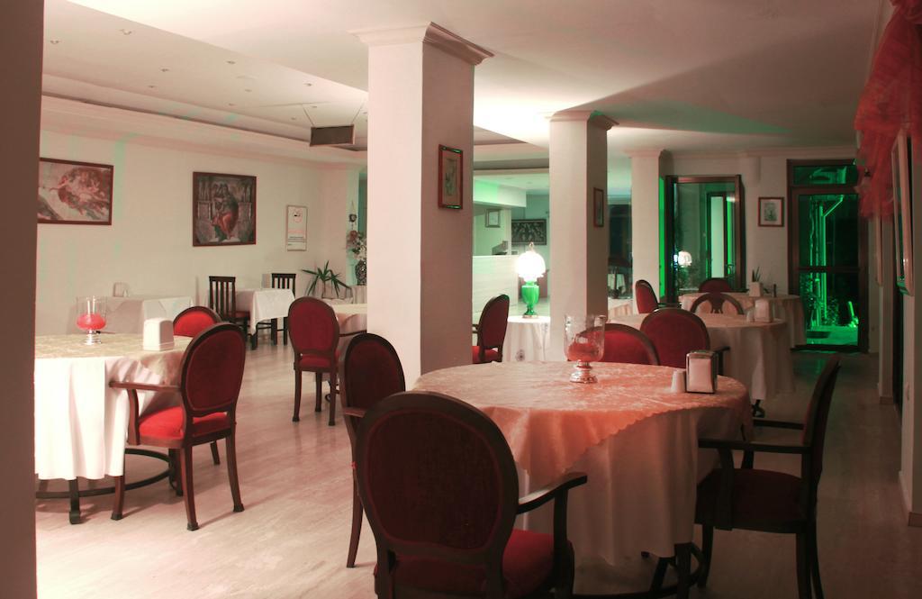 Verano Beach Hotel İçmeler Ngoại thất bức ảnh