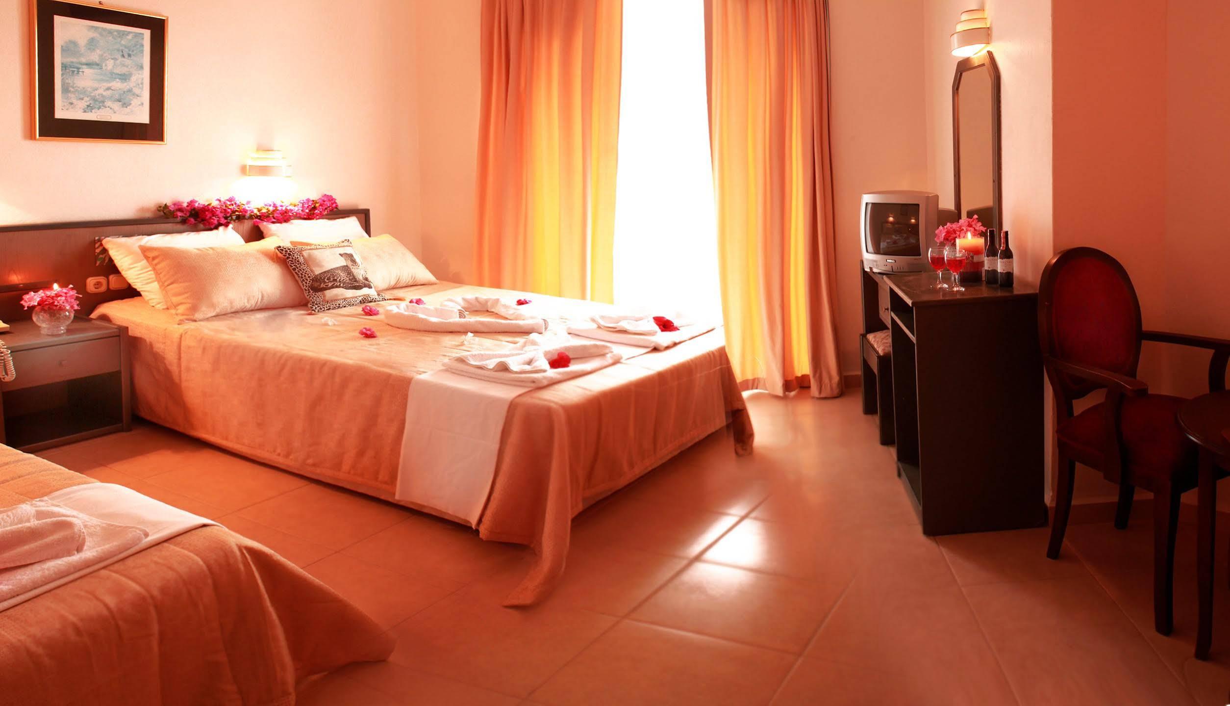 Verano Beach Hotel İçmeler Ngoại thất bức ảnh
